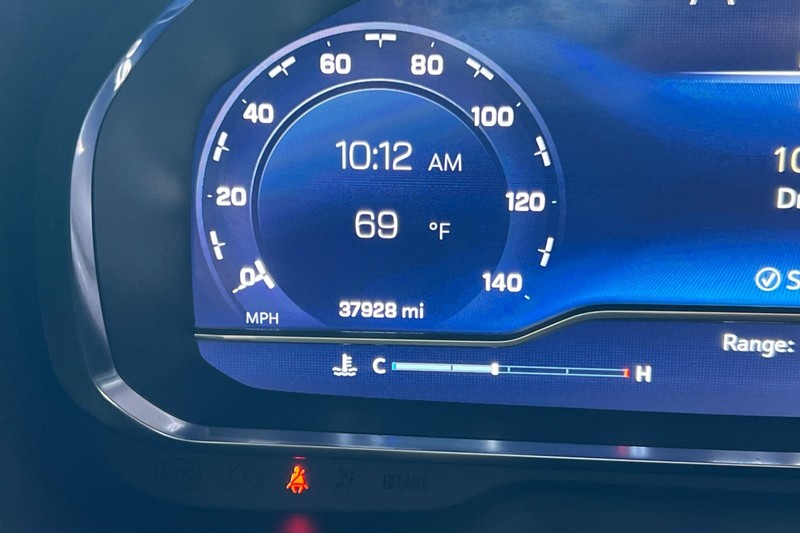 Chevrolet Tahoe Vehicle Full-screen Gallery Image 42