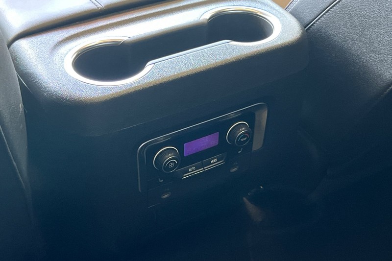 Chevrolet Tahoe Vehicle Full-screen Gallery Image 45