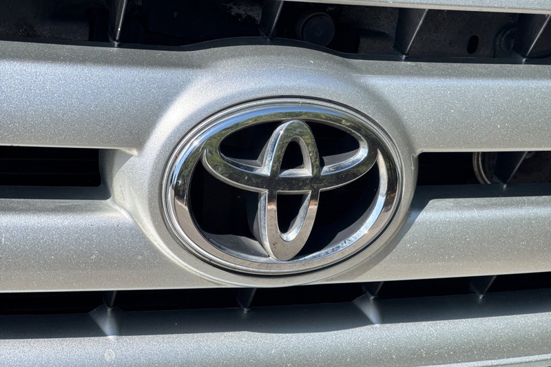 Toyota Highlander Vehicle Full-screen Gallery Image 44