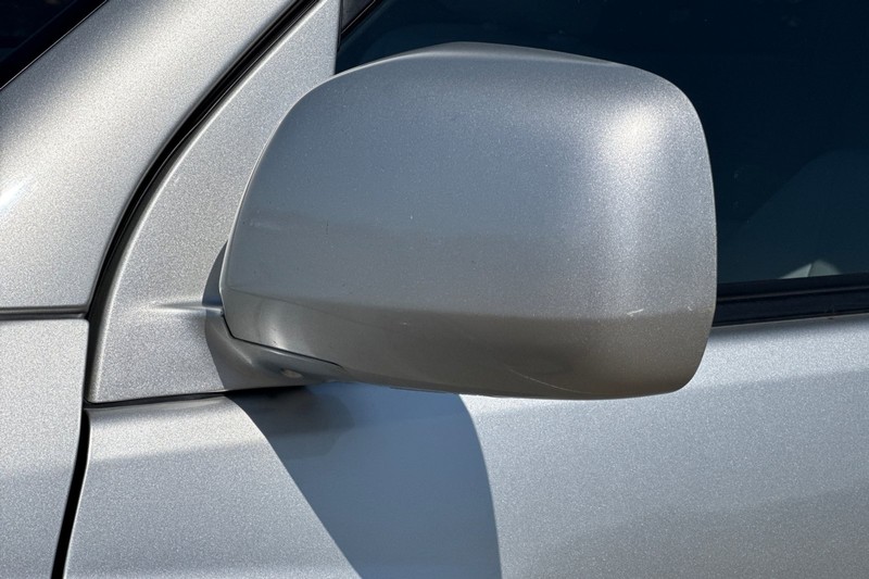 Toyota Highlander Vehicle Full-screen Gallery Image 50