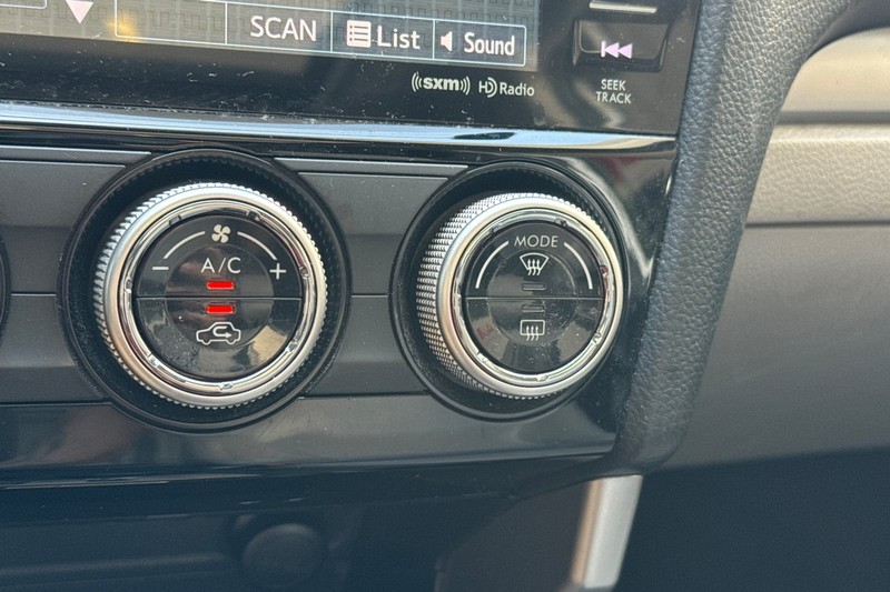 Subaru Forester Vehicle Full-screen Gallery Image 29