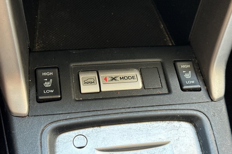Subaru Forester Vehicle Full-screen Gallery Image 30