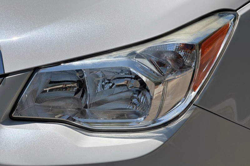 Subaru Forester Vehicle Full-screen Gallery Image 49