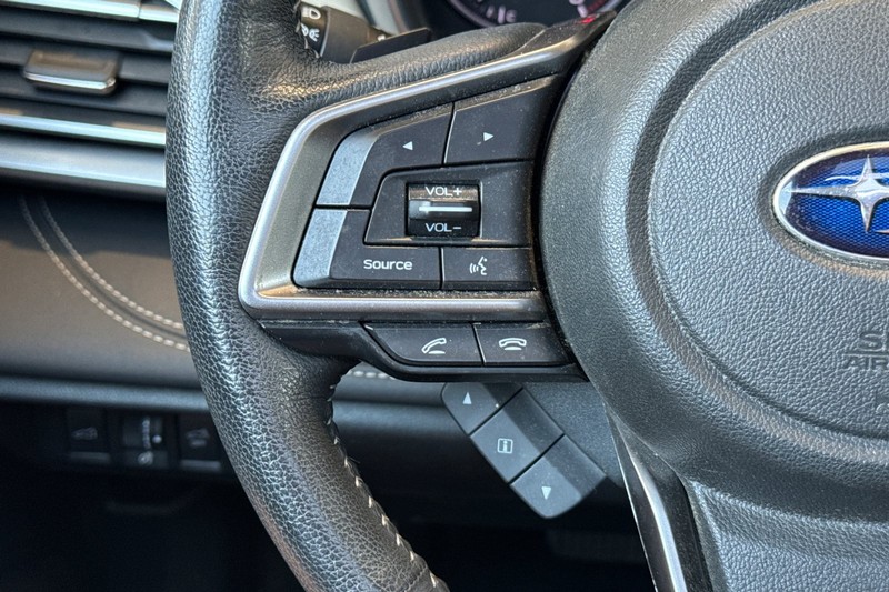 Subaru Outback Vehicle Full-screen Gallery Image 35