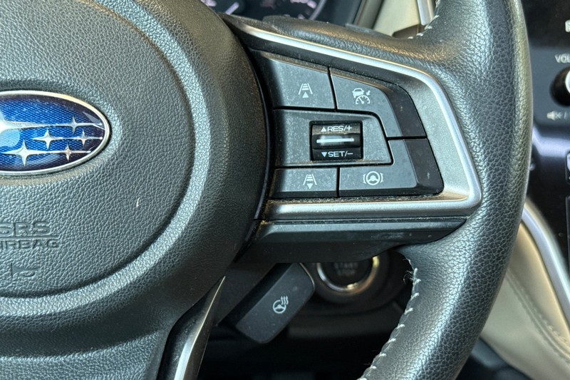 Subaru Outback Vehicle Full-screen Gallery Image 37