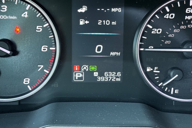 Subaru Outback Vehicle Full-screen Gallery Image 40