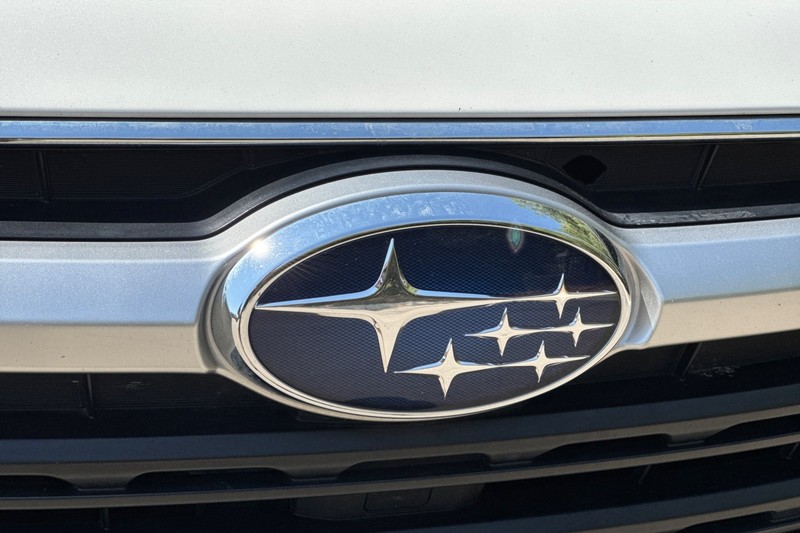 Subaru Outback Vehicle Full-screen Gallery Image 48