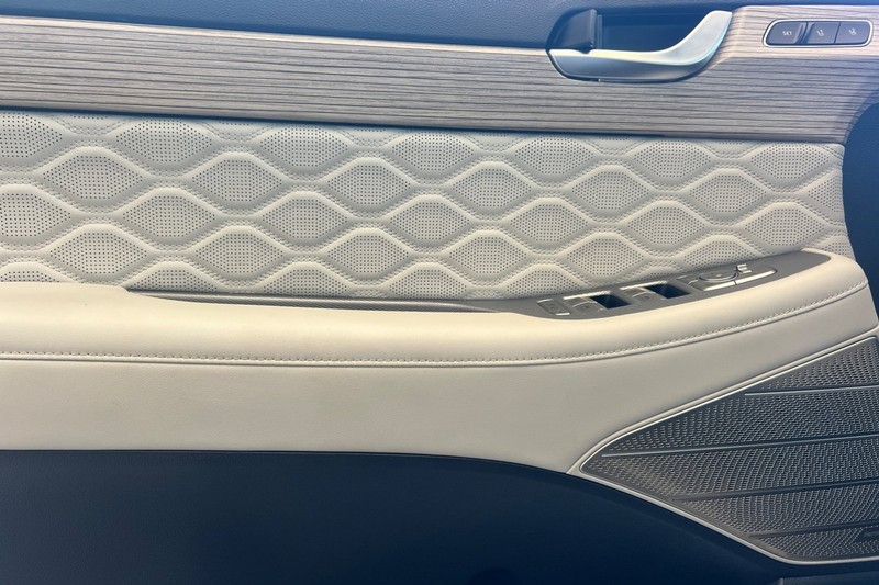 Hyundai Palisade Vehicle Full-screen Gallery Image 11