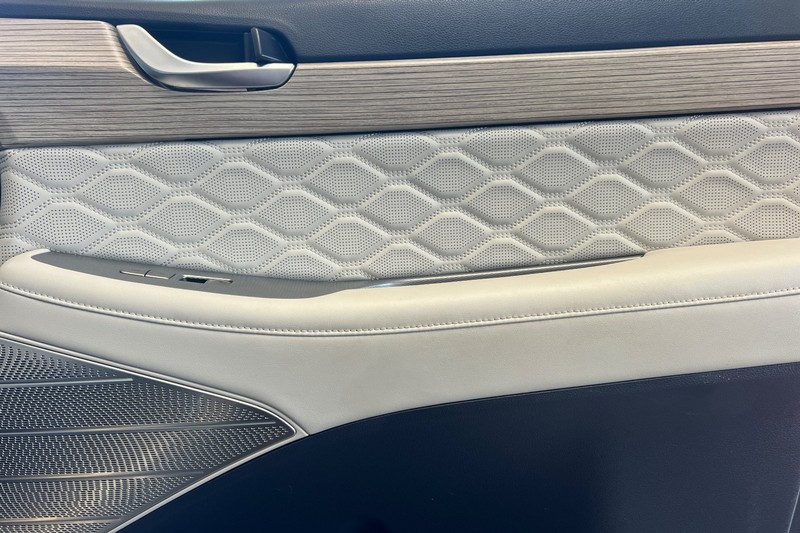 Hyundai Palisade Vehicle Full-screen Gallery Image 22