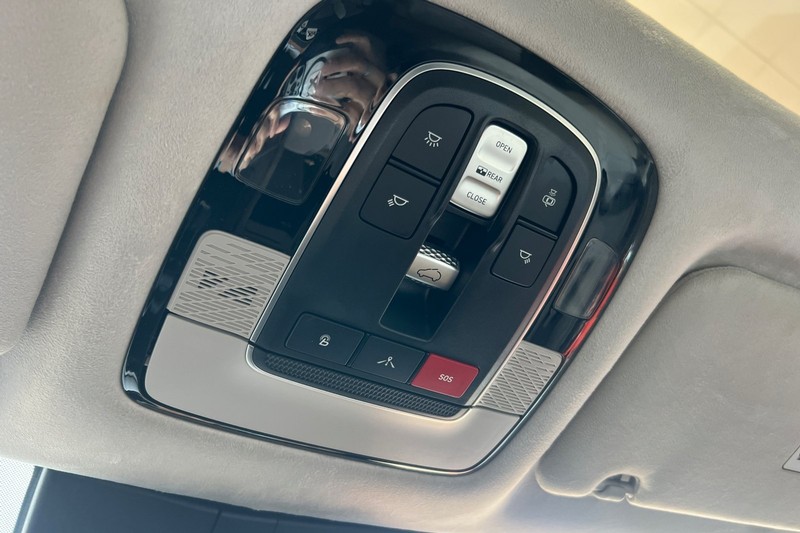 Hyundai Palisade Vehicle Full-screen Gallery Image 25