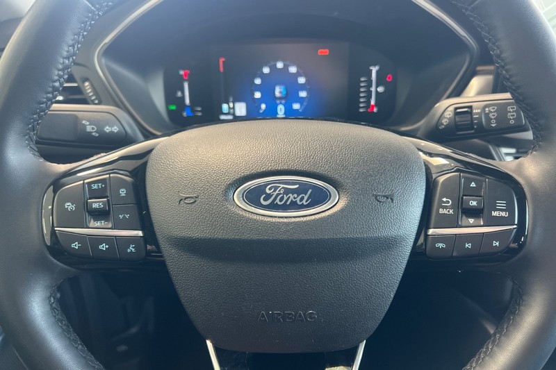 Ford Escape Vehicle Full-screen Gallery Image 35