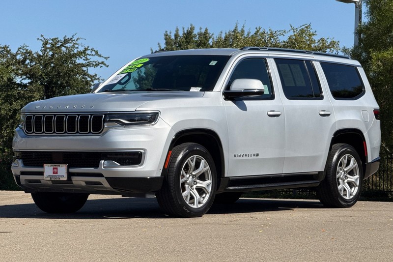Jeep Wagoneer Vehicle Full-screen Gallery Image 08