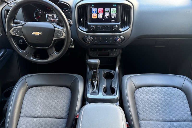 Chevrolet Colorado Vehicle Full-screen Gallery Image 15