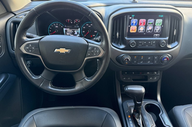 Chevrolet Colorado Vehicle Full-screen Gallery Image 16