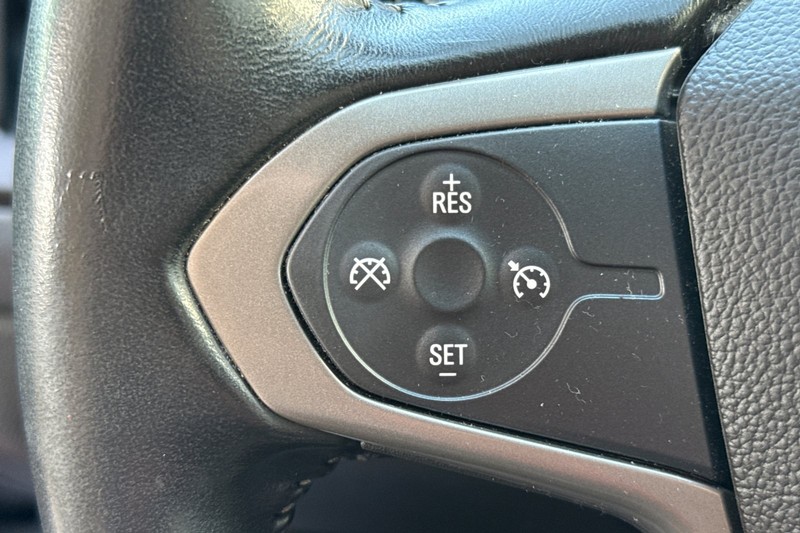 Chevrolet Colorado Vehicle Full-screen Gallery Image 34
