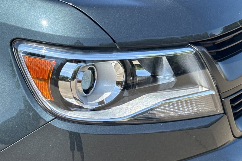 Chevrolet Colorado Vehicle Full-screen Gallery Image 45