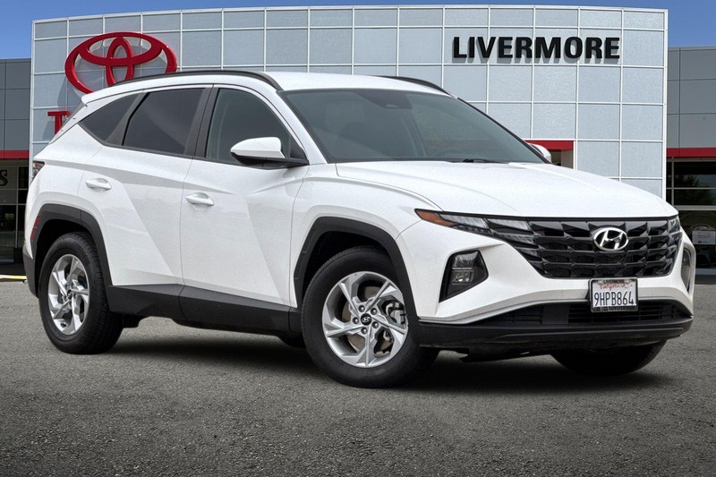 Hyundai Tucson Vehicle Full-screen Gallery Image 02