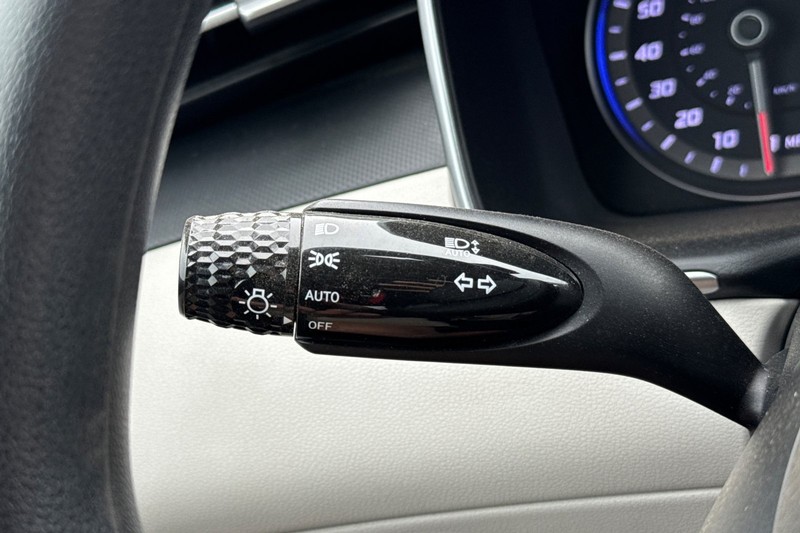 Hyundai Tucson Vehicle Full-screen Gallery Image 38