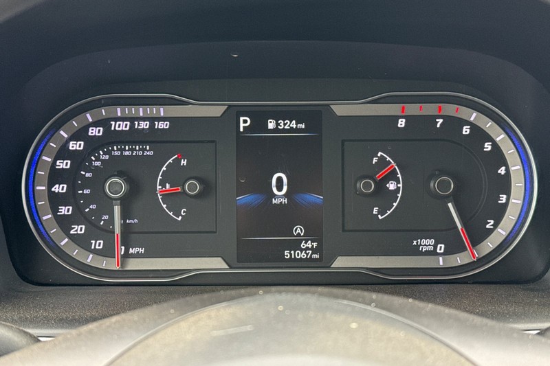Hyundai Tucson Vehicle Full-screen Gallery Image 41