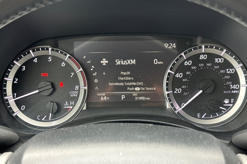 Toyota Highlander Vehicle Full-screen Gallery Image 42