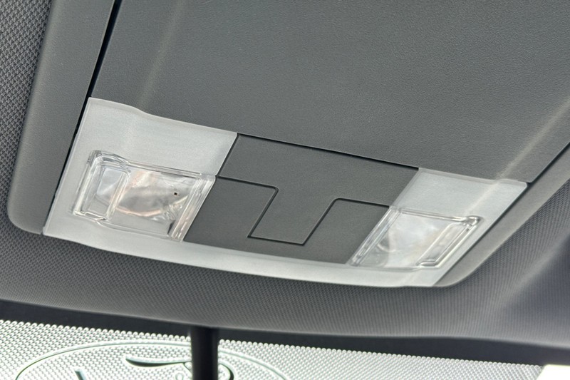 Ford F-150 Vehicle Full-screen Gallery Image 23