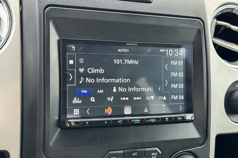 Ford F-150 Vehicle Full-screen Gallery Image 25