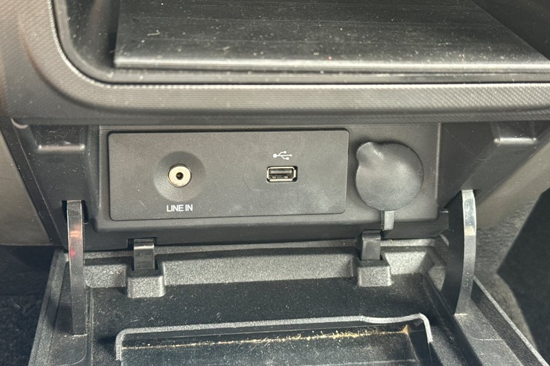 Ford F-150 Vehicle Full-screen Gallery Image 29
