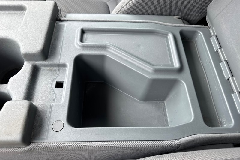 Ford F-150 Vehicle Full-screen Gallery Image 31