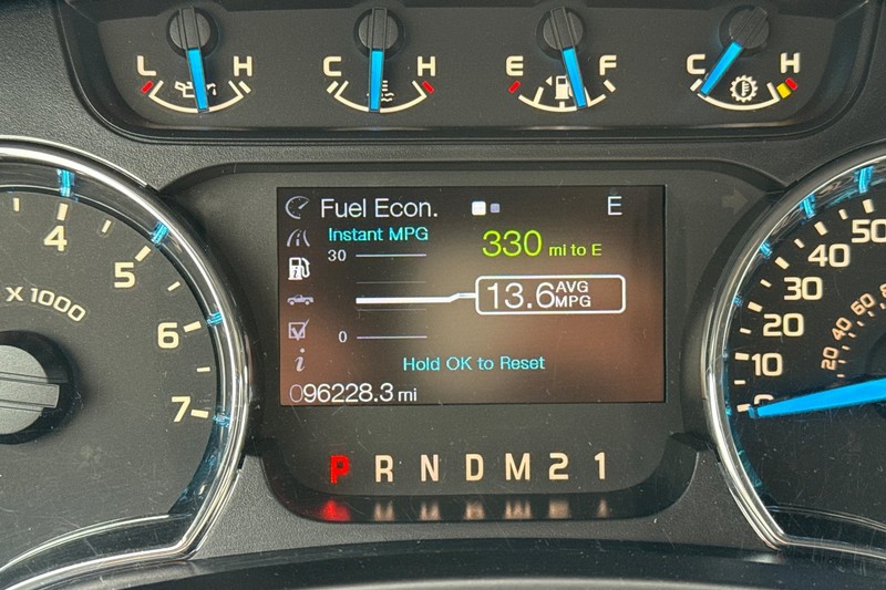 Ford F-150 Vehicle Full-screen Gallery Image 38