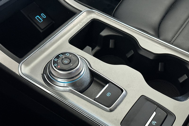 Ford Edge Vehicle Full-screen Gallery Image 33