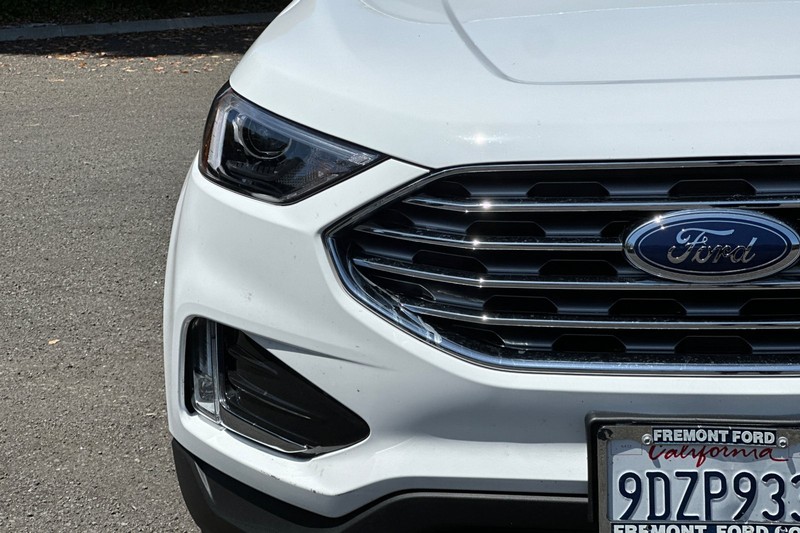Ford Edge Vehicle Full-screen Gallery Image 46