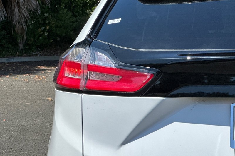 Ford Edge Vehicle Full-screen Gallery Image 48
