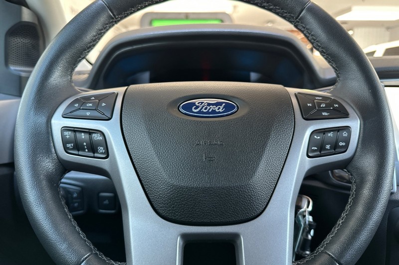 Ford Ranger Vehicle Full-screen Gallery Image 33