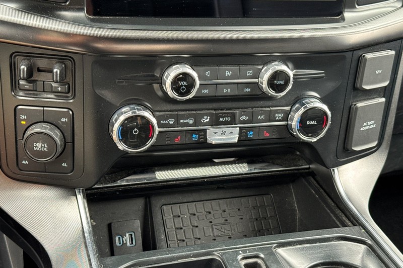 Ford F-150 Vehicle Full-screen Gallery Image 27