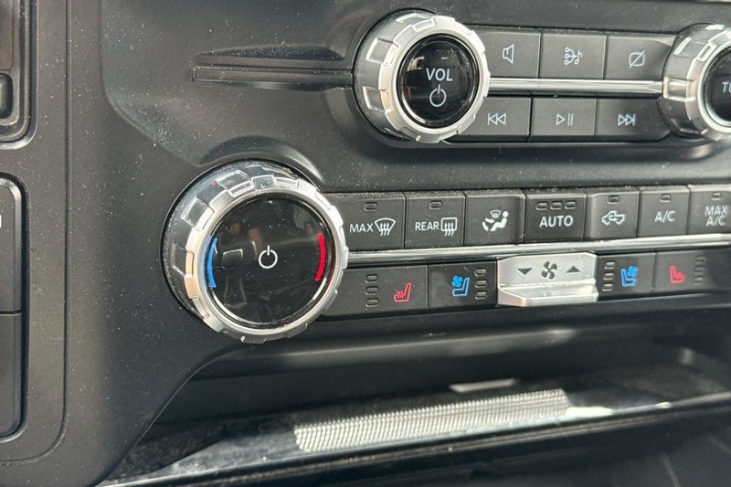 Ford F-150 Vehicle Full-screen Gallery Image 28
