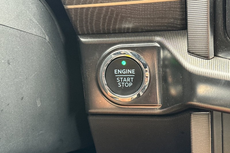 Ford F-150 Vehicle Full-screen Gallery Image 34