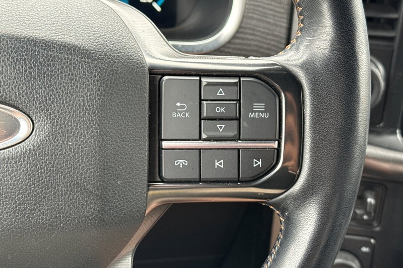 Ford F-150 Vehicle Full-screen Gallery Image 38