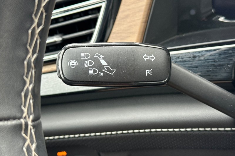 Volkswagen Atlas Vehicle Full-screen Gallery Image 38