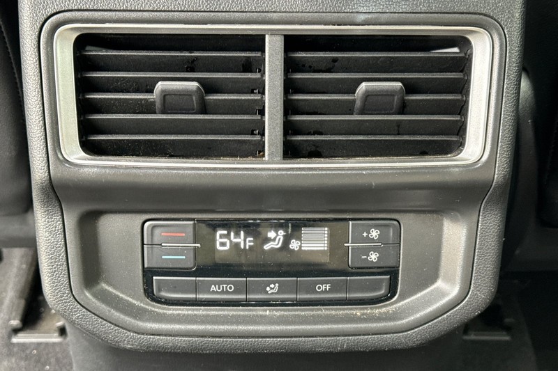 Volkswagen Atlas Vehicle Full-screen Gallery Image 44