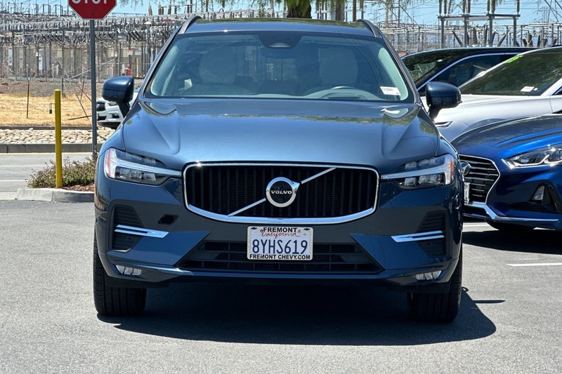 Volvo XC60 Vehicle Full-screen Gallery Image 09