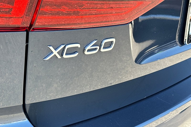 Volvo XC60 Vehicle Full-screen Gallery Image 46