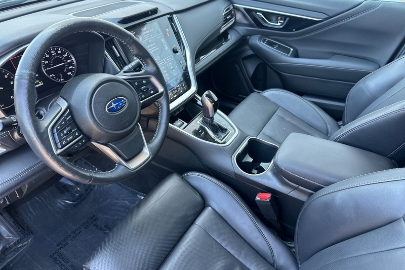 Subaru Outback Vehicle Full-screen Gallery Image 10