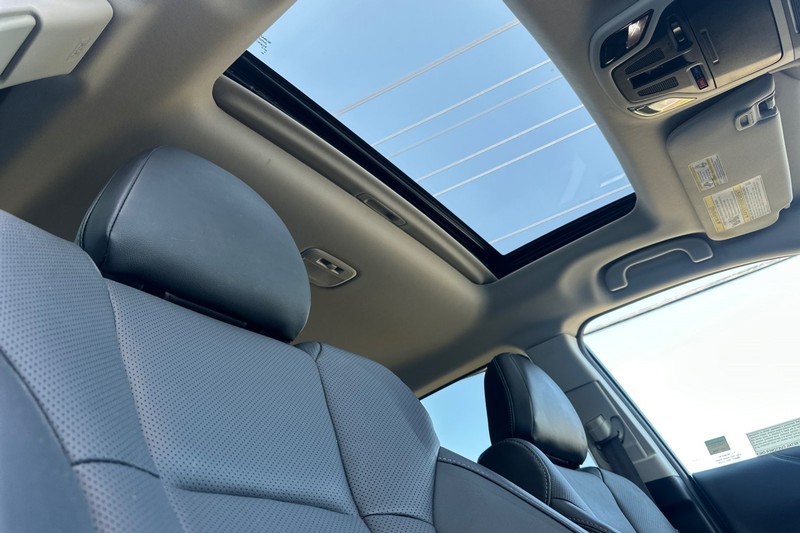 Subaru Outback Vehicle Full-screen Gallery Image 20
