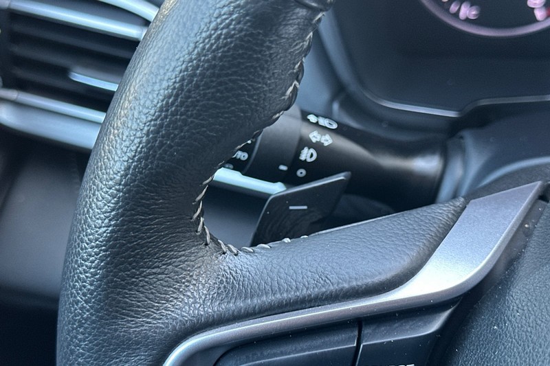 Subaru Outback Vehicle Full-screen Gallery Image 37