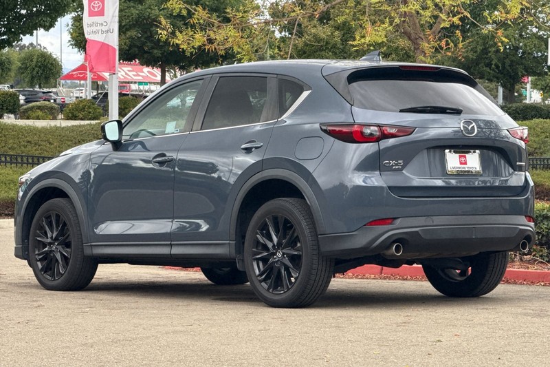 Mazda CX-5 Vehicle Full-screen Gallery Image 06