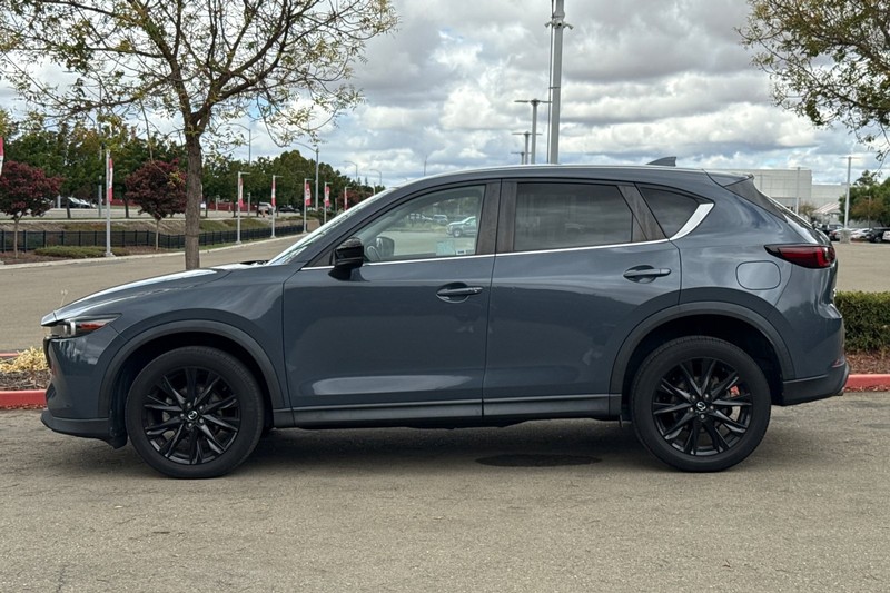 Mazda CX-5 Vehicle Full-screen Gallery Image 07