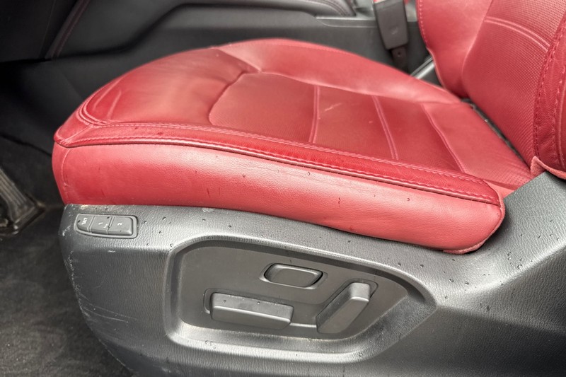 Mazda CX-5 Vehicle Full-screen Gallery Image 13