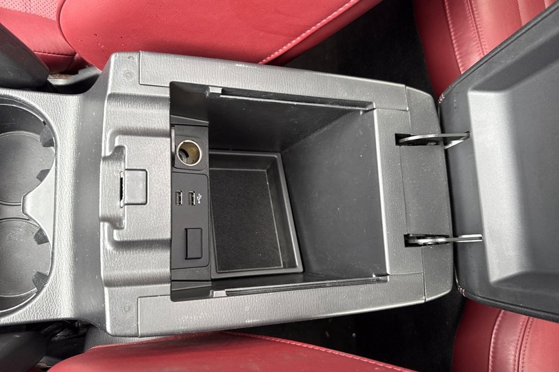 Mazda CX-5 Vehicle Full-screen Gallery Image 33