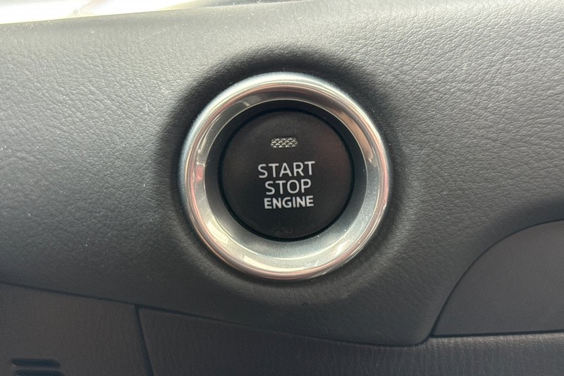 Mazda CX-5 Vehicle Full-screen Gallery Image 35