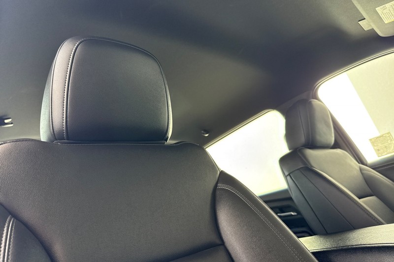 Chevrolet Silverado EV Vehicle Full-screen Gallery Image 19